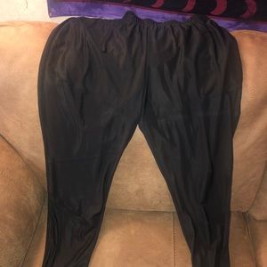 Torrid faux leather leggings size 5